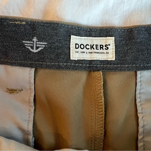 Dockers Mens Khaki Shorts Classic Fit Comfort Stretch Casual Everyday - Picture 7 of 8